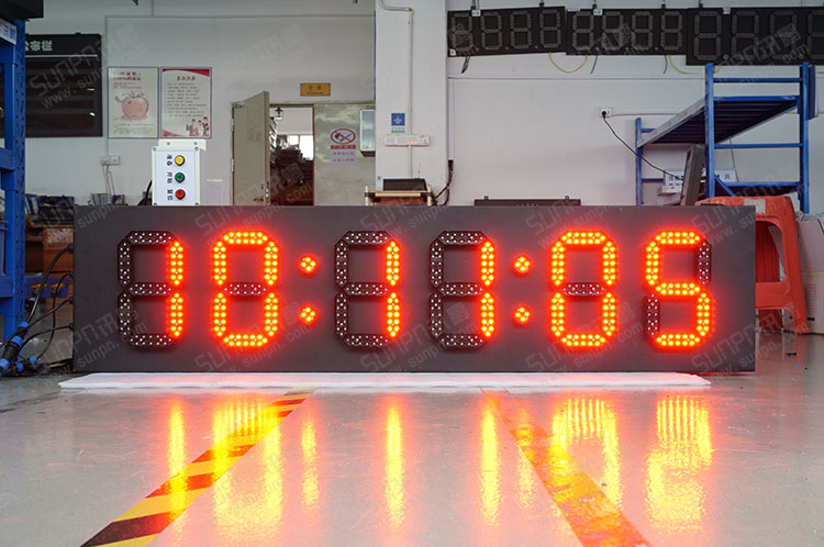 户外倒计时时钟屏.jpg 户外倒计时时钟屏.jpg
